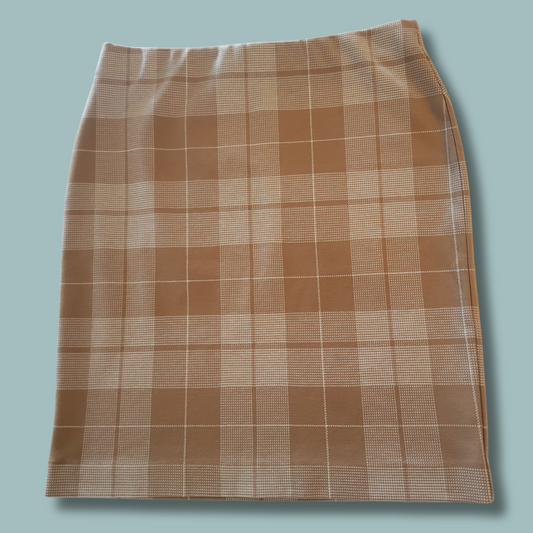 Ann Taylor Skirt, Plaid, Cream, Camel, Size Medium Petite
