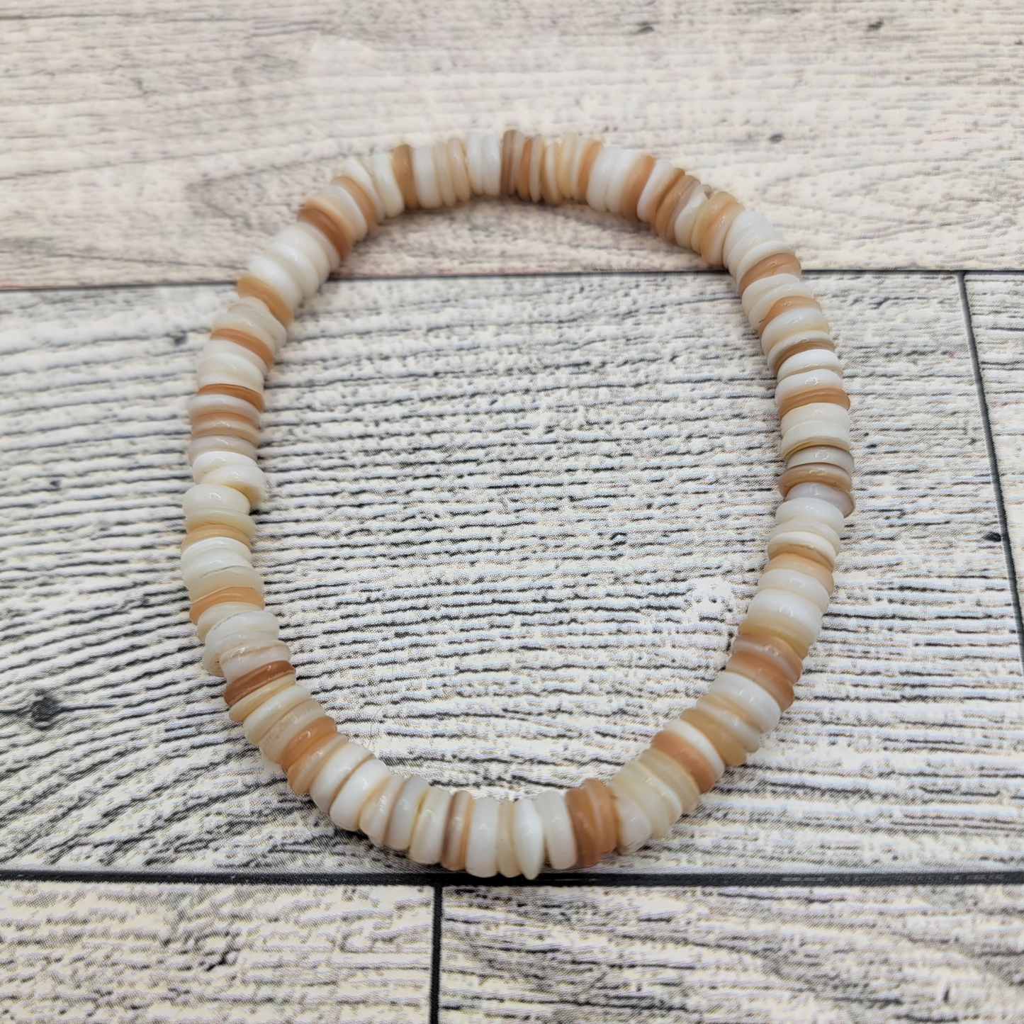 Boho Puka Shell Bracelet – Natural Beachy Vibes