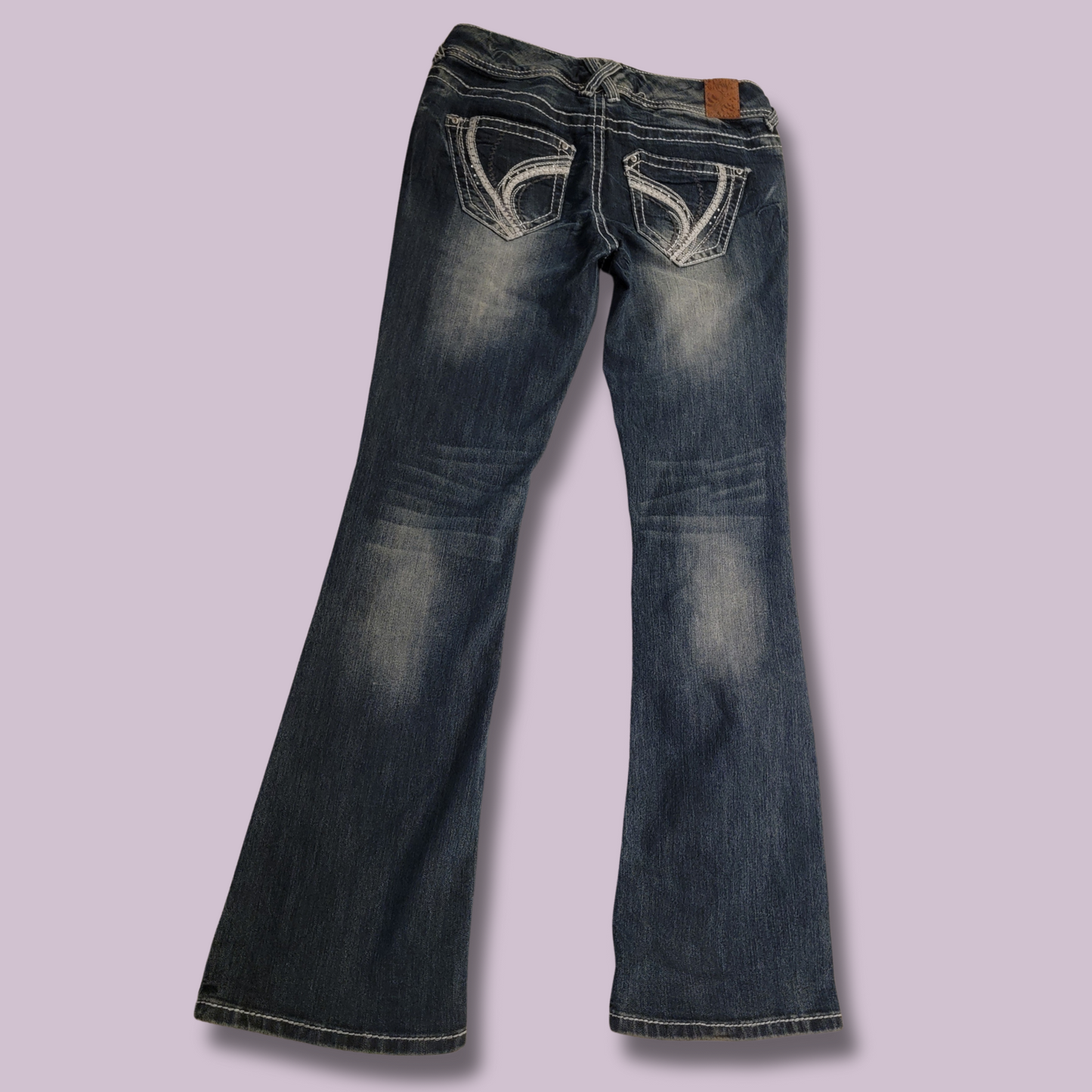 Ariya Jeans, Distressed, Detailed Stitching, Size 7/8