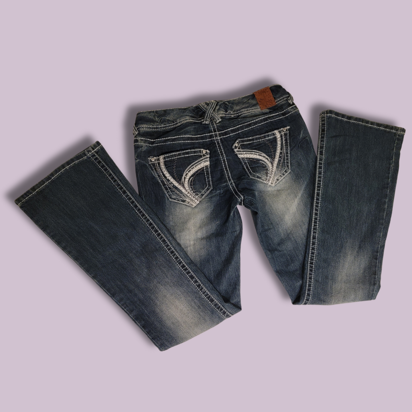 Ariya Jeans, Distressed, Detailed Stitching, Size 7/8