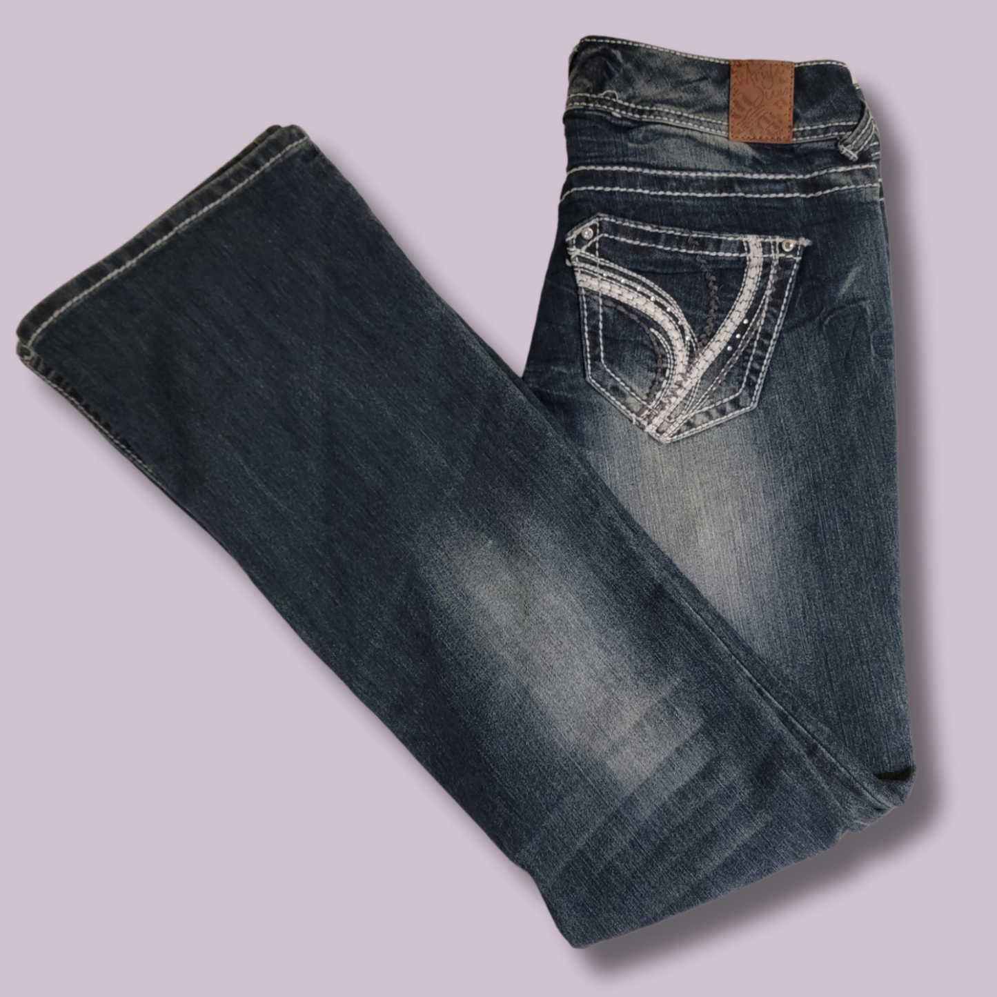 Ariya Jeans, Distressed, Detailed Stitching, Size 7/8